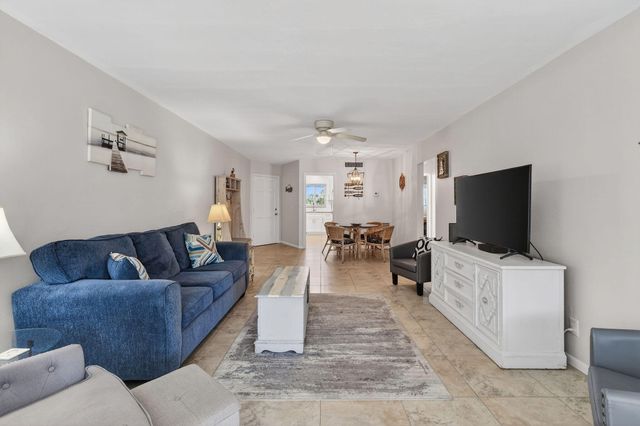 9 Garden Street 204j, Tequesta, FL 33469