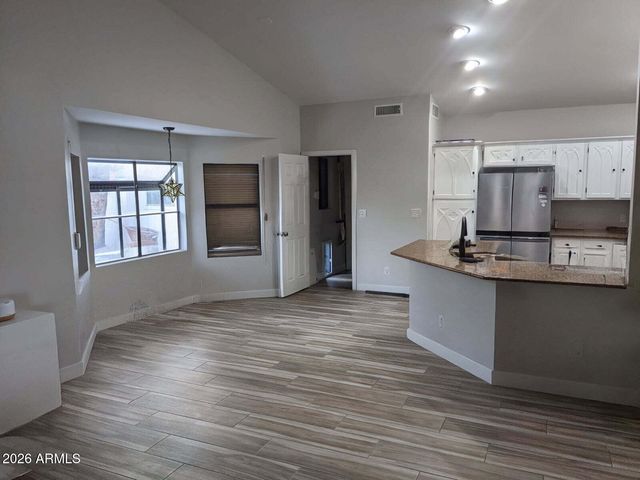 4341 E BETTY ELYSE Lane, Phoenix, AZ 85032