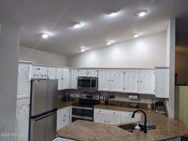 4341 E BETTY ELYSE Lane, Phoenix, AZ 85032