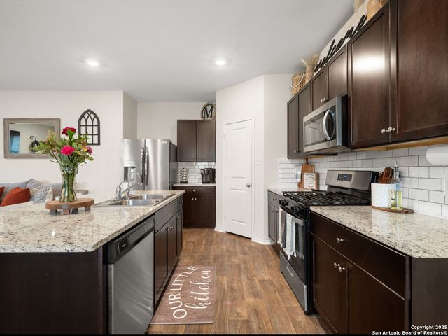 6416 Embankment, San Antonio, TX 78252