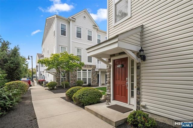 3 Holly Lane, Garfield, NJ 07026