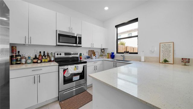 11851 SW 246th Ter 0, Homestead, FL 33032