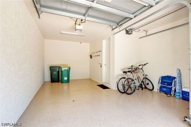 3280 Hamlet DR 4, Naples, FL 34105