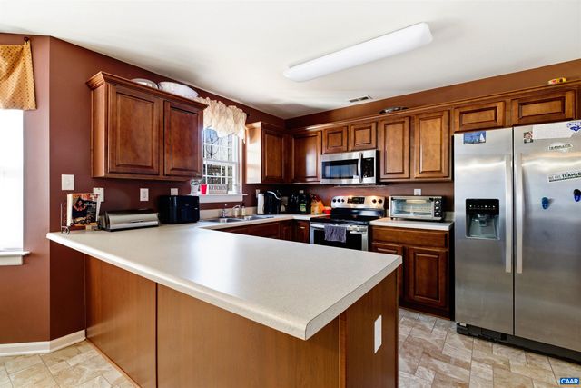 101 COUNTRYSIDE DR, Louisa, VA 23093