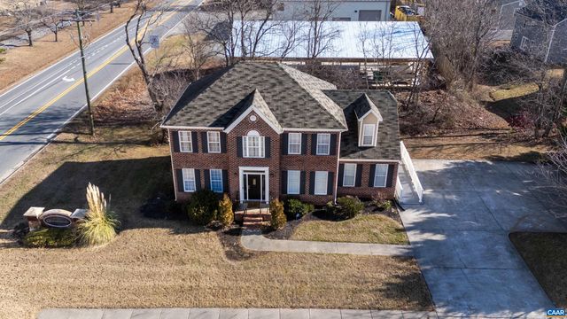 101 COUNTRYSIDE DR, Louisa, VA 23093