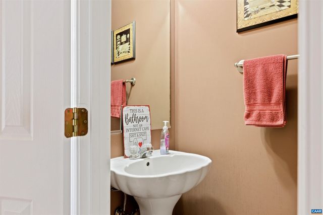 101 COUNTRYSIDE DR, Louisa, VA 23093