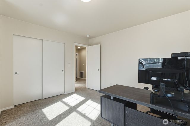 7026 Inlay Street SE, Lacey, WA 98513