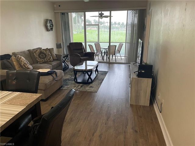 9195 Michael CIR # 1301, Naples, FL 34113