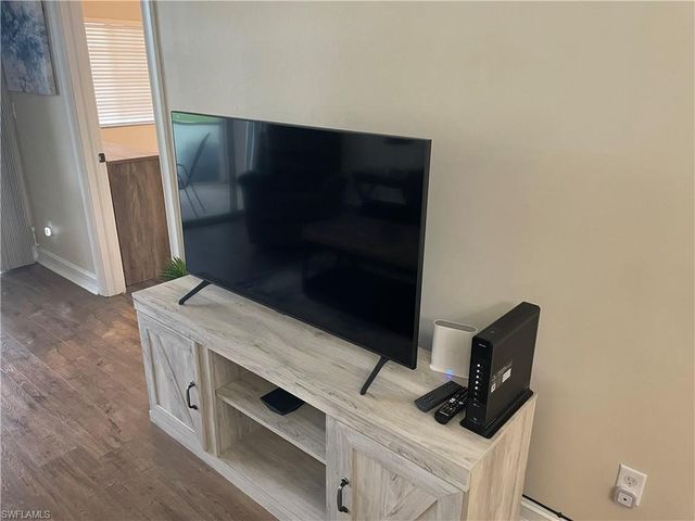 9195 Michael CIR # 1301, Naples, FL 34113