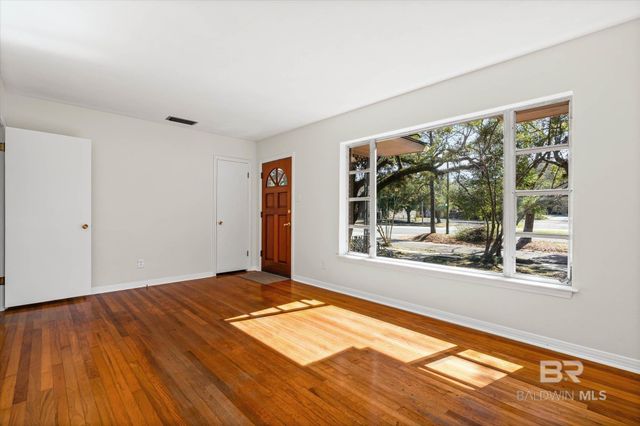 2756 Jennings Drive, Mobile, AL 36606