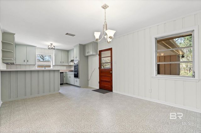 2756 Jennings Drive, Mobile, AL 36606