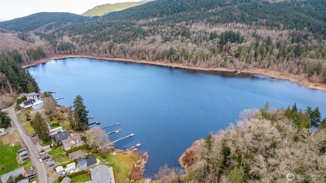 21260 Lake Sixteen Road, Mount Vernon, WA 98274