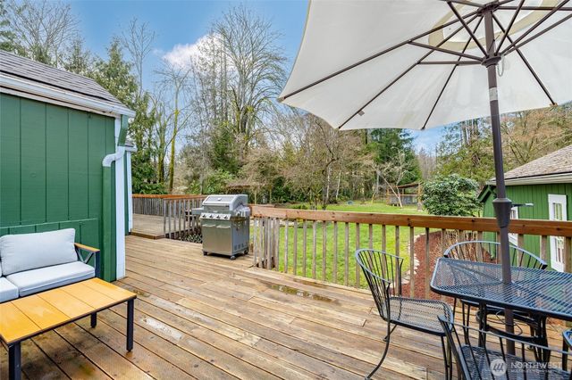 21260 Lake Sixteen Road, Mount Vernon, WA 98274