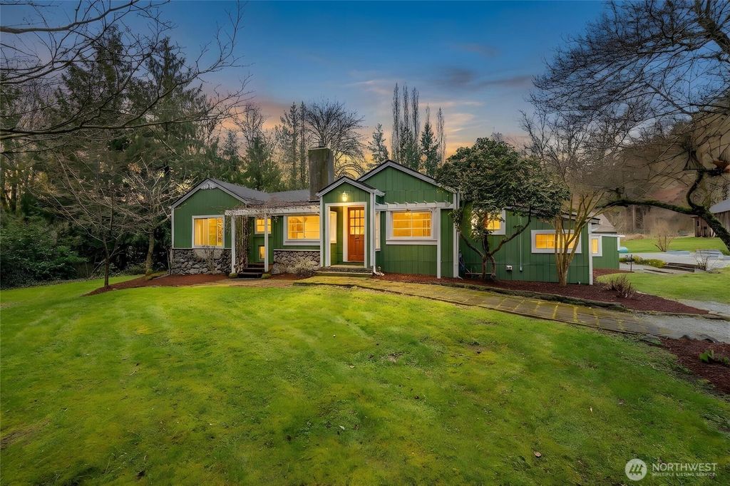 21260 Lake Sixteen Road, Mount Vernon, WA 98274