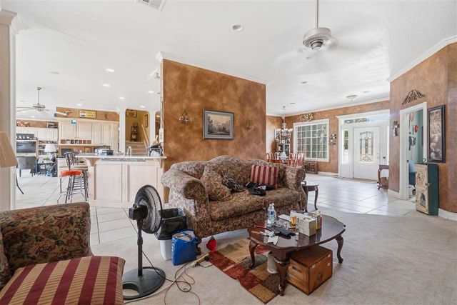 7710 Wyatt Lake Dr, Lawton, OK 73505