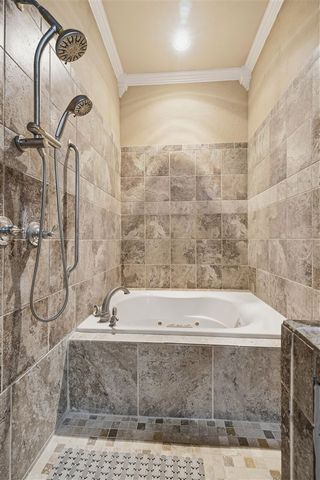 7710 Wyatt Lake Dr, Lawton, OK 73505