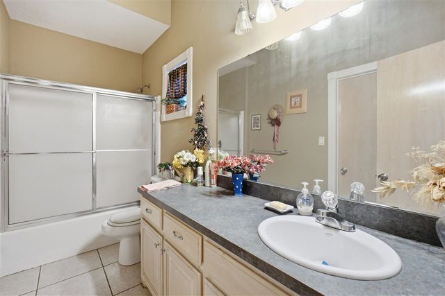 7710 Wyatt Lake Dr, Lawton, OK 73505