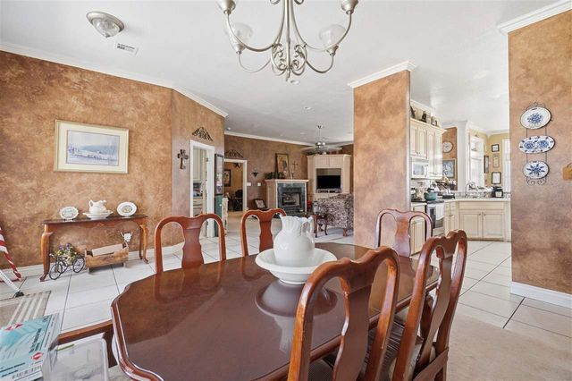 7710 Wyatt Lake Dr, Lawton, OK 73505