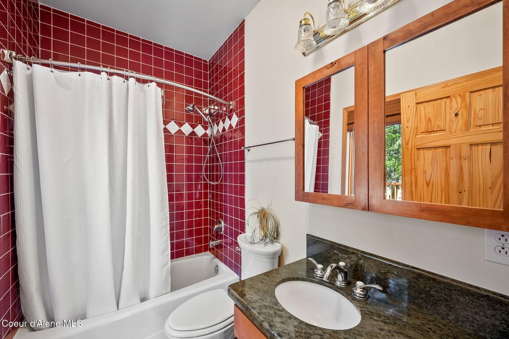 8899 W COEUR D ALENE DR, Spirit Lake, ID 83869 photo 32