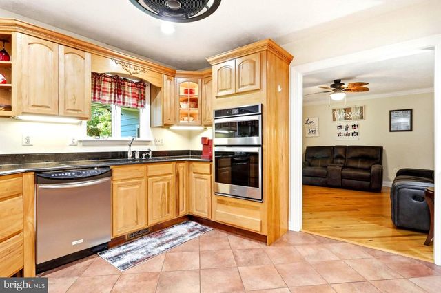 109 MOSBY CT, Martinsburg, WV 25404