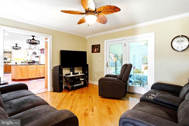 109 MOSBY CT, Martinsburg, WV 25404
