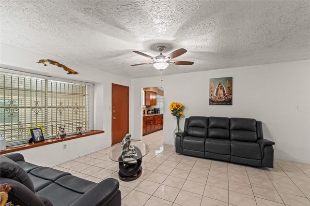11515 Ensbrook Drive, Houston, TX 77099