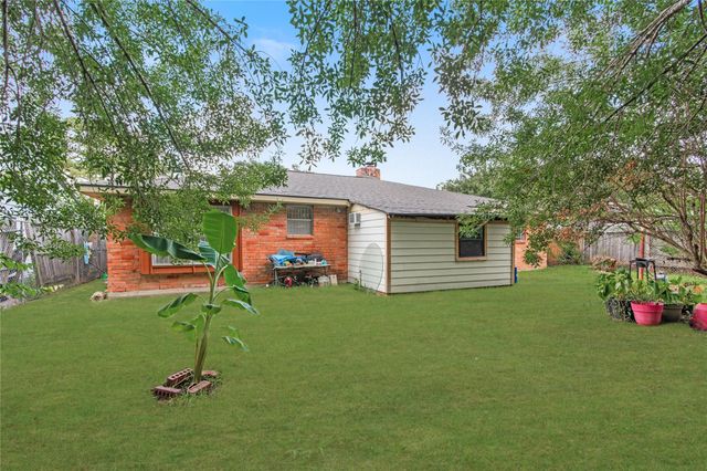 11515 Ensbrook Drive, Houston, TX 77099