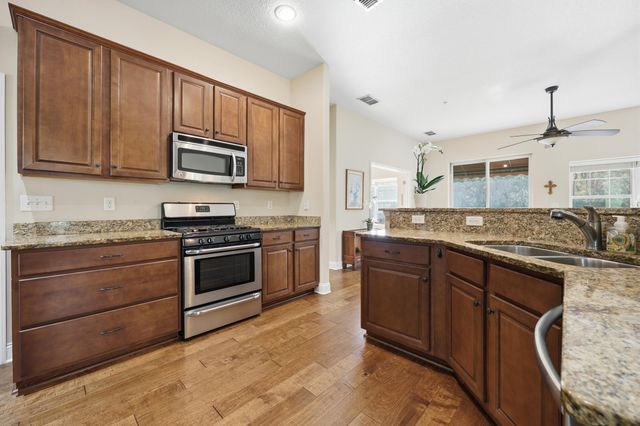 127 Grand Ravine Dr, St Augustine, FL 32086