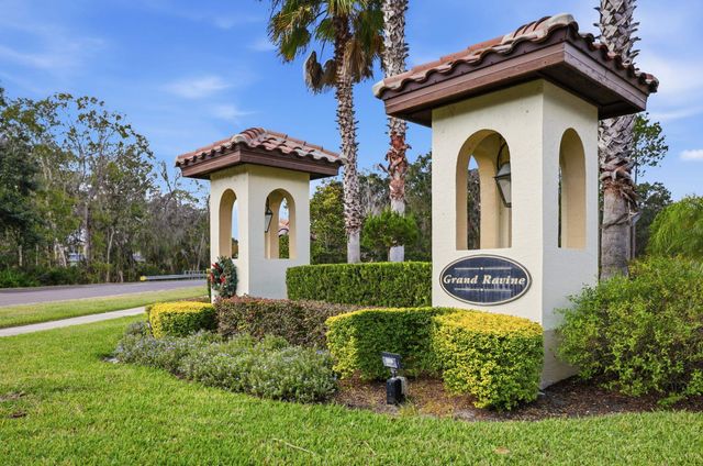 127 Grand Ravine Dr, St Augustine, FL 32086