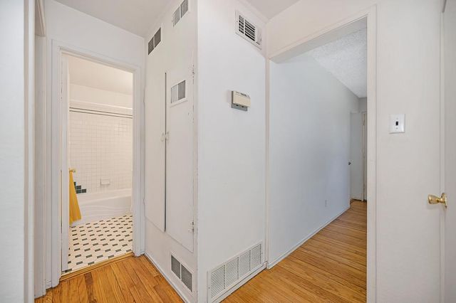 1705 Pluto Way, Sacramento, CA 95864