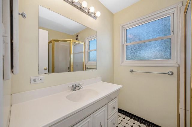 1705 Pluto Way, Sacramento, CA 95864