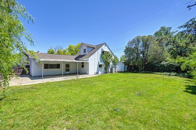 1705 Pluto Way, Sacramento, CA 95864