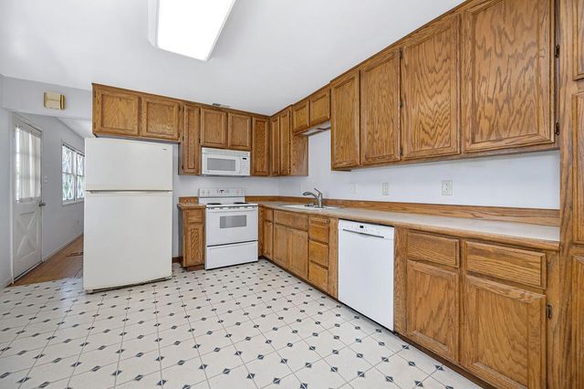 1705 Pluto Way, Sacramento, CA 95864