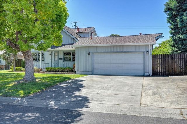 1705 Pluto Way, Sacramento, CA 95864