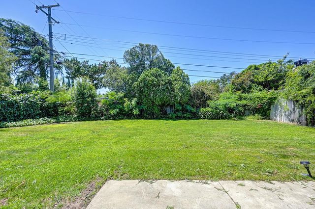 1705 Pluto Way, Sacramento, CA 95864