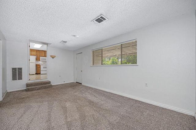 1705 Pluto Way, Sacramento, CA 95864
