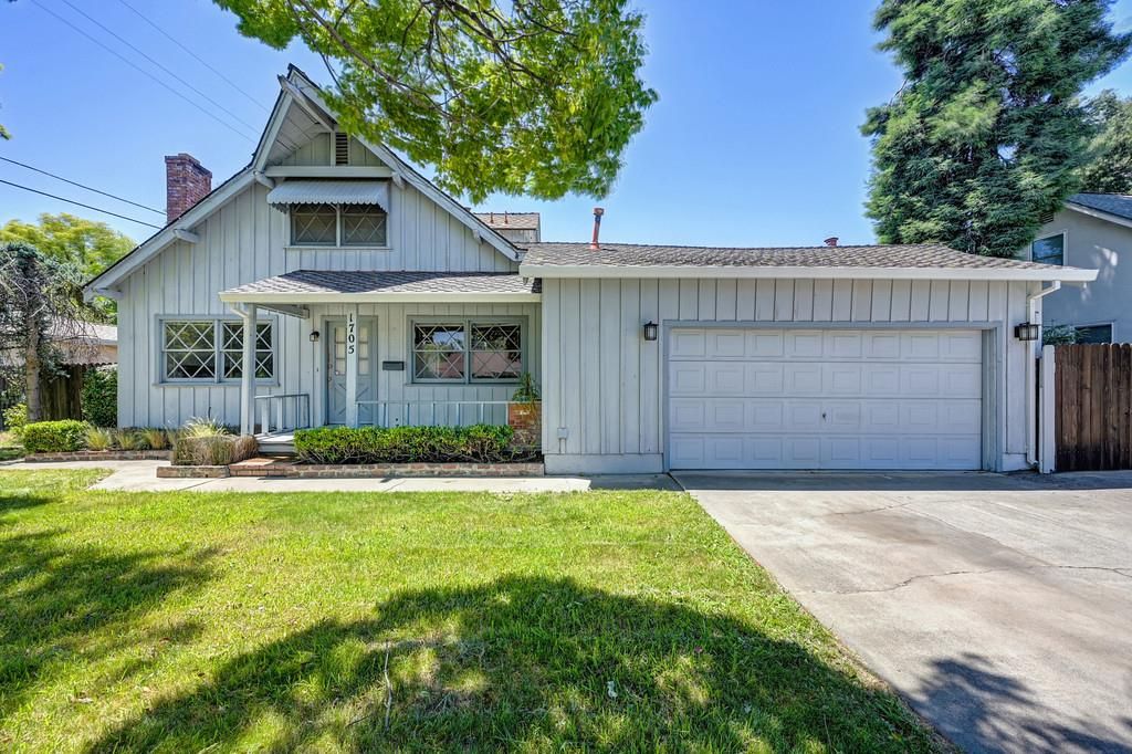 1705 Pluto Way, Sacramento, CA 95864