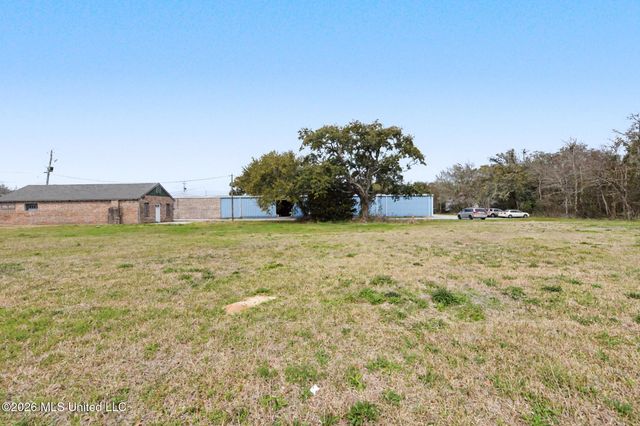 224 Davis Avenue, Pass Christian, MS 39571