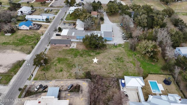 224 Davis Avenue, Pass Christian, MS 39571