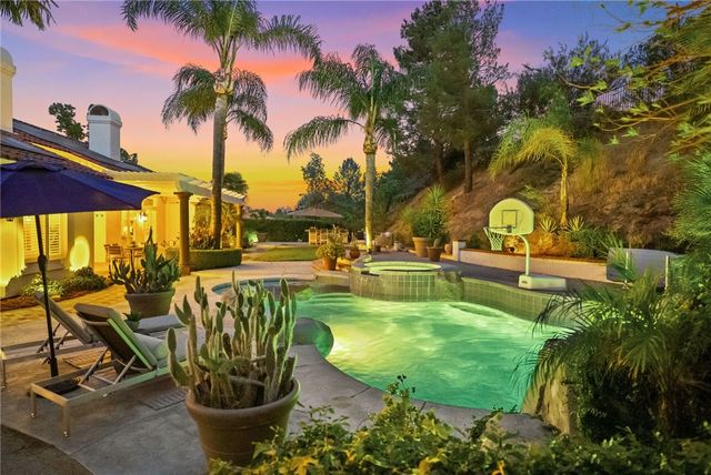 22151 Serenade Ridge, Murrieta, CA 92562