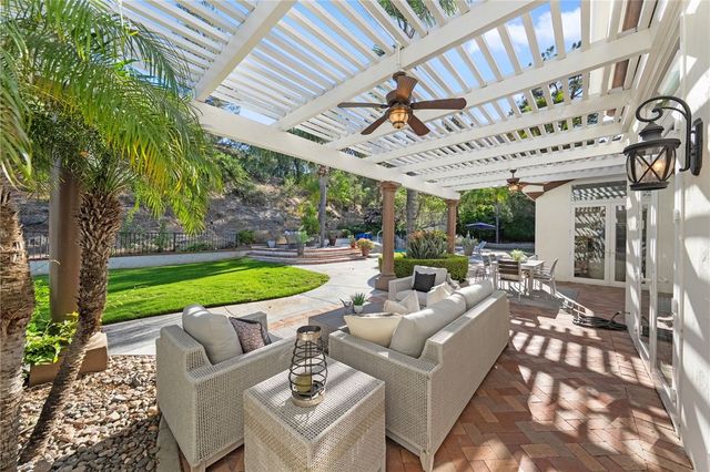 22151 Serenade Ridge, Murrieta, CA 92562