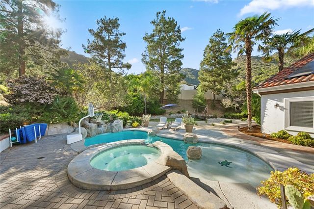 22151 Serenade Ridge, Murrieta, CA 92562