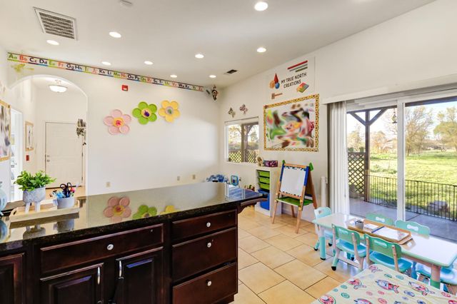 9835 Harvey Rd, Galt, CA 95632