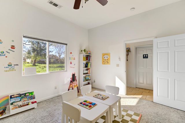 9835 Harvey Rd, Galt, CA 95632