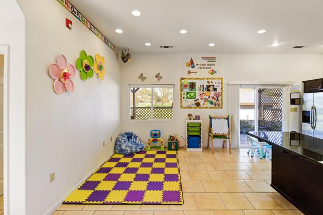 9835 Harvey Rd, Galt, CA 95632