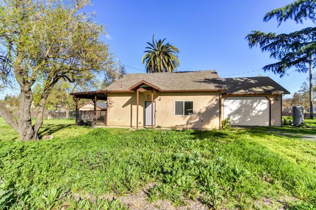 9835 Harvey Rd, Galt, CA 95632