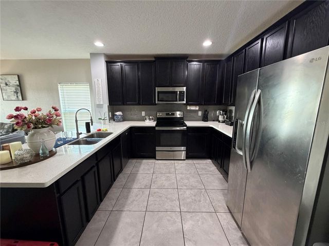 2840 WADEVIEW LOOP, St Cloud, FL 34769