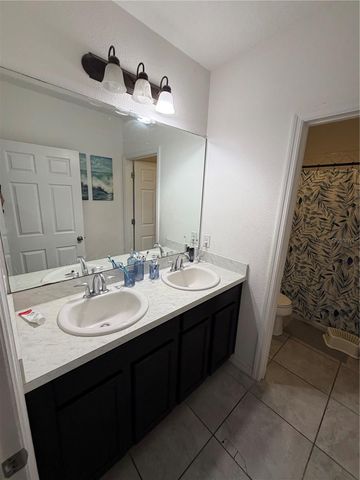 2840 WADEVIEW LOOP, St Cloud, FL 34769