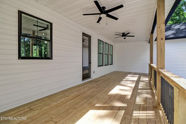 108 Chestnut View Drive, Kingston, TN 37763