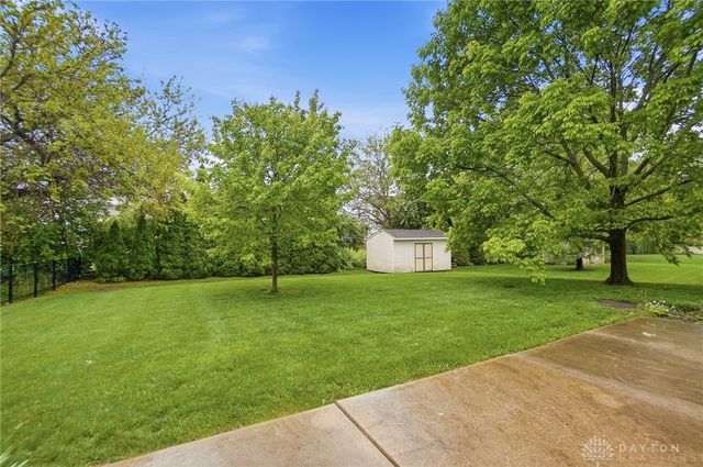 1150 Windsong Trail, Beavercreek Twp, OH 45324